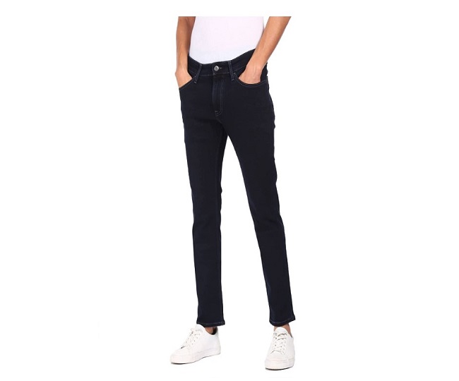 12 Best Men’s Jeans Brands in India (November 2023)